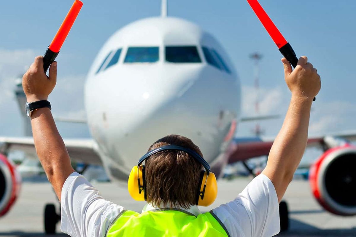 GROUND HANDLING